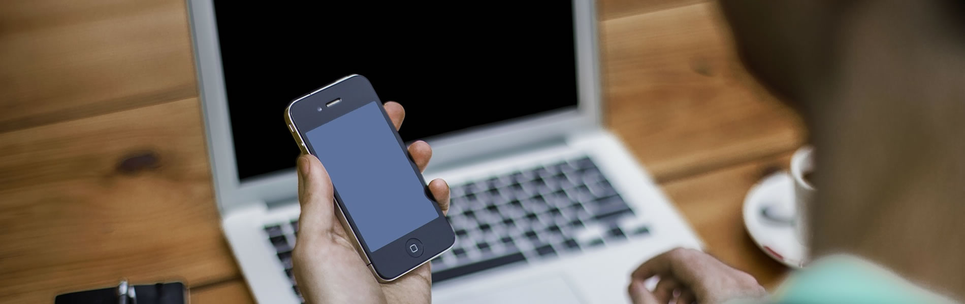 スマートフォン対応のレスポンシブデザイン